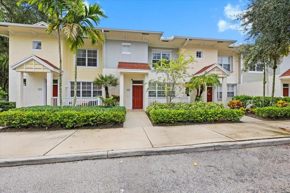 776 DAKOTA Drive 102, Jupiter, FL 33458