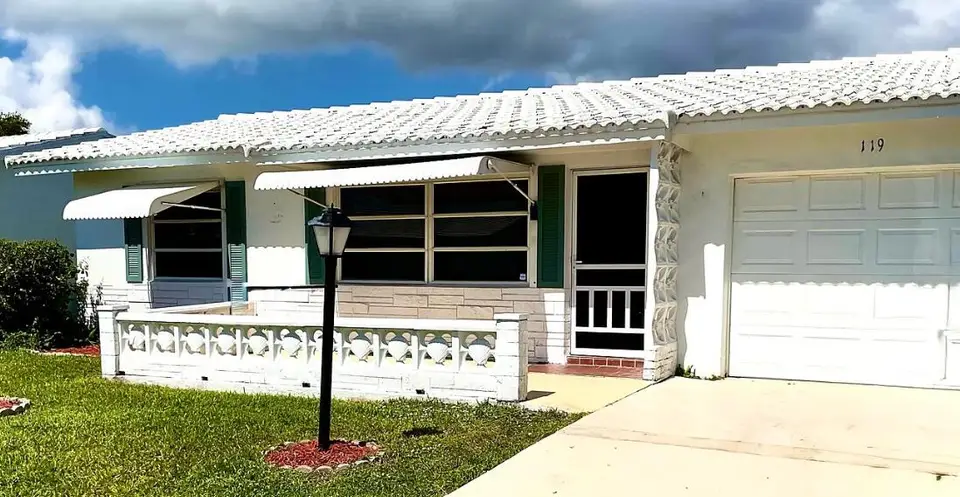 119 SW 10TH Court, Boynton Beach, FL 33426
