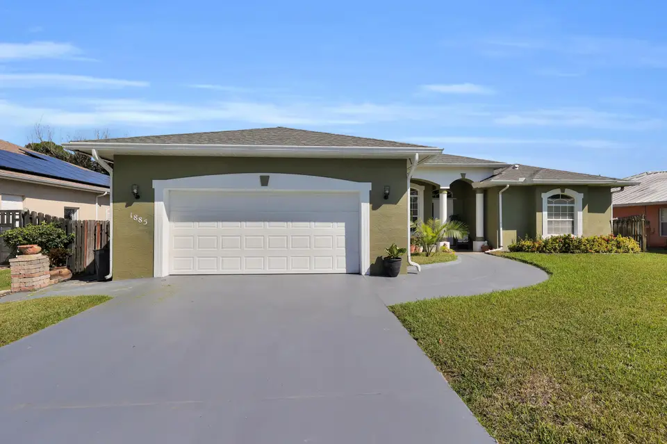 1885 SW ALTMAN Avenue, Port St. Lucie, FL 34953