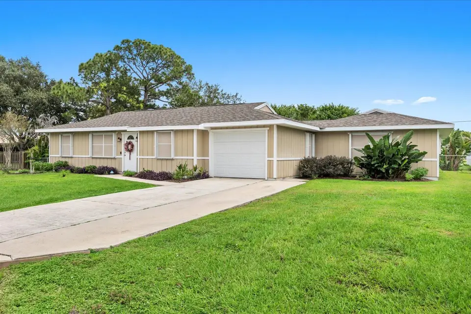 2417 SW RONEY Road, Port St. Lucie, FL 34953