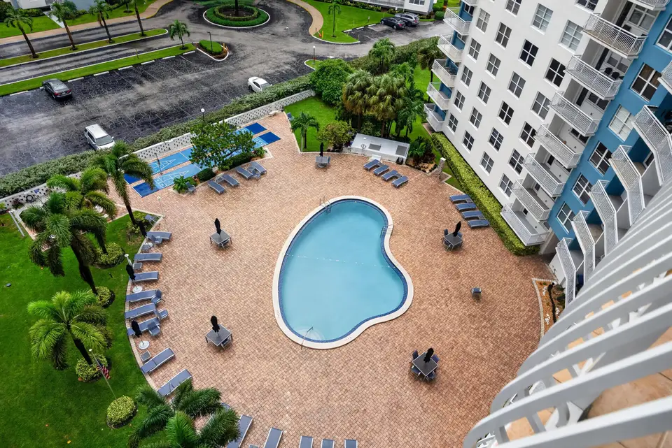 301 N OCEAN Boulevard 1006, Pompano Beach, FL 33062