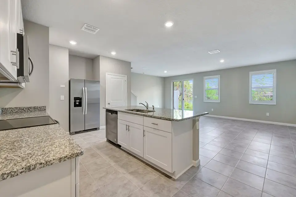 5764 SE EDGEWATER Circle, Stuart, FL 34997
