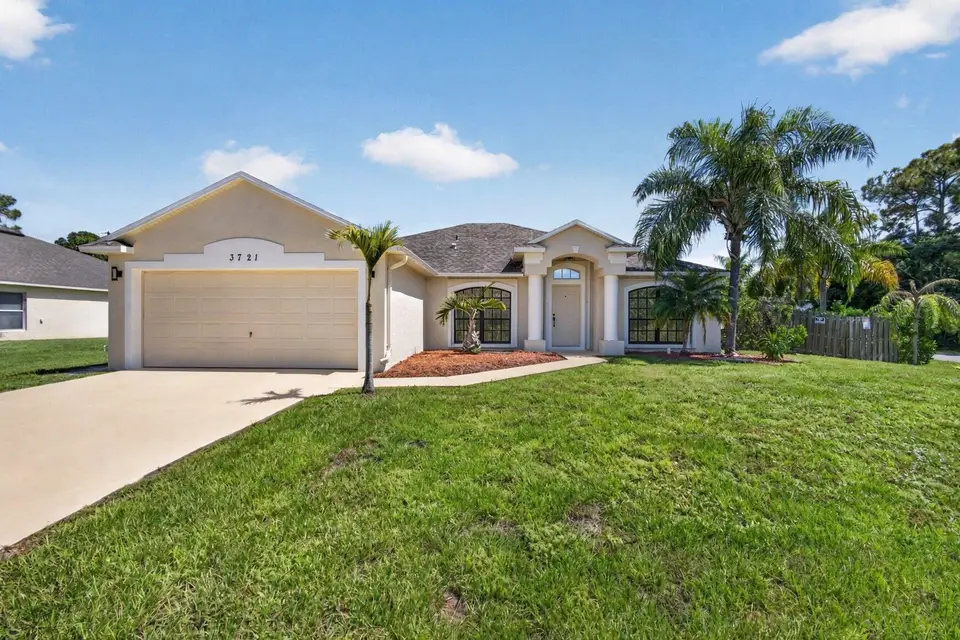 3721 SW Masilunas Street, Port St. Lucie, FL 34953