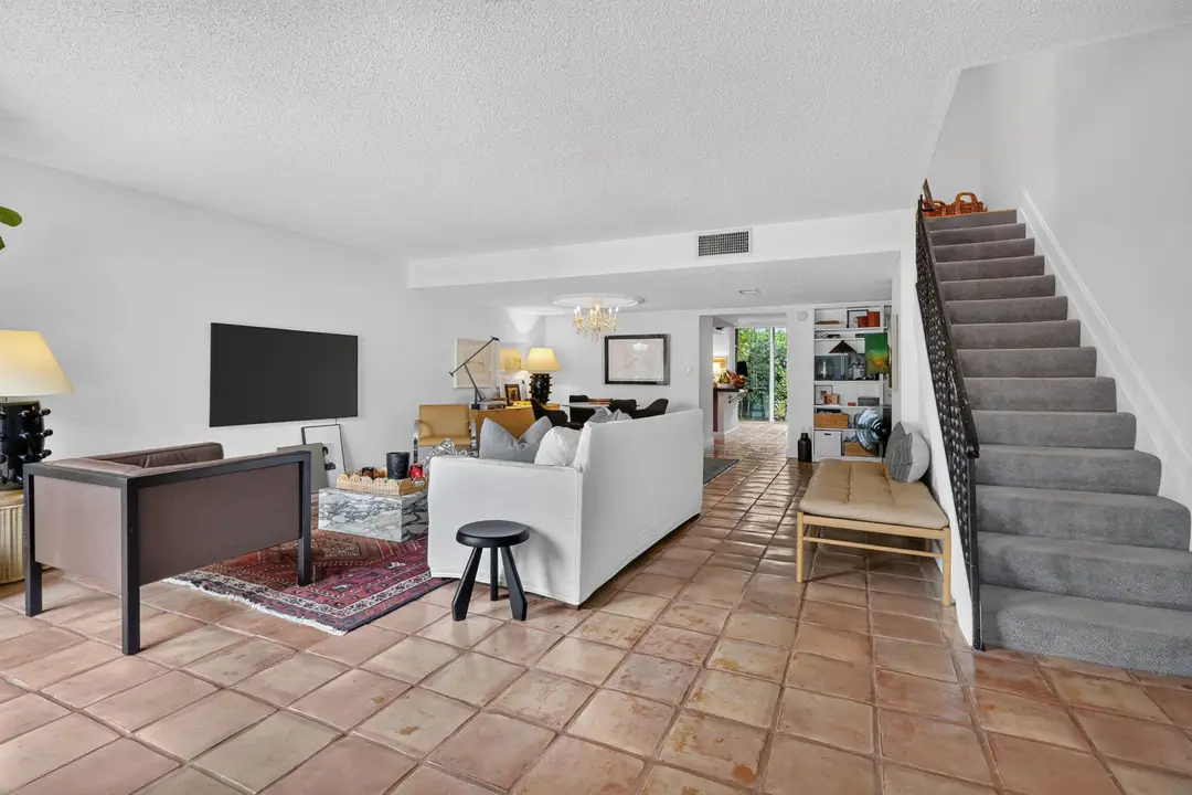 946 NE 24TH Avenue 186, Hallandale Beach, FL 33009