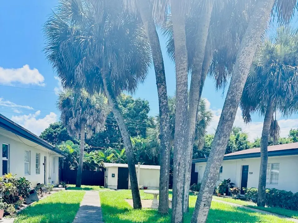 9326 Sunrise Drive 9334, West Palm Beach, FL 33403