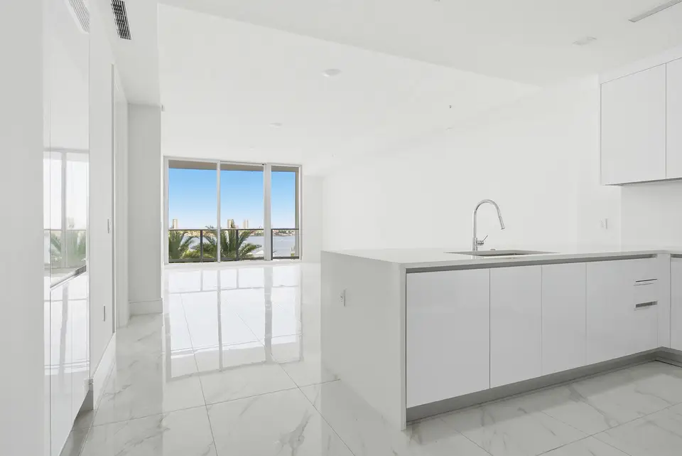 220 Lake Shore Drive 804, Lake Park, FL 33403