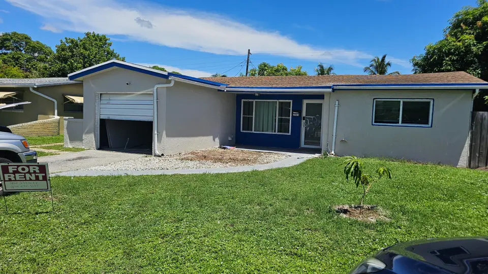 3523 NW 33rd Court, Lauderdale Lakes, FL 33309
