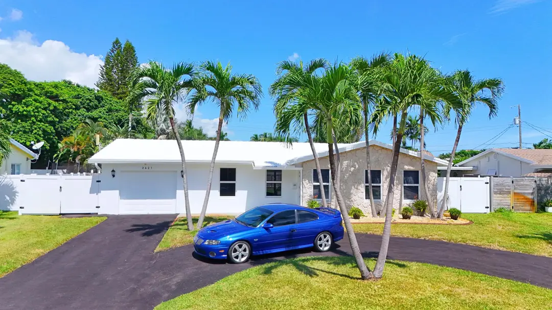 2621 NE 51ST Court, Lighthouse Point, FL 33064