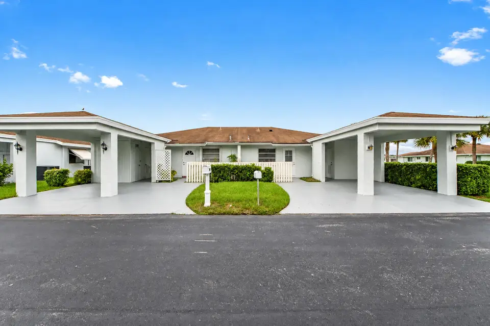 6801 Moonlit Drive, Delray Beach, FL 33446