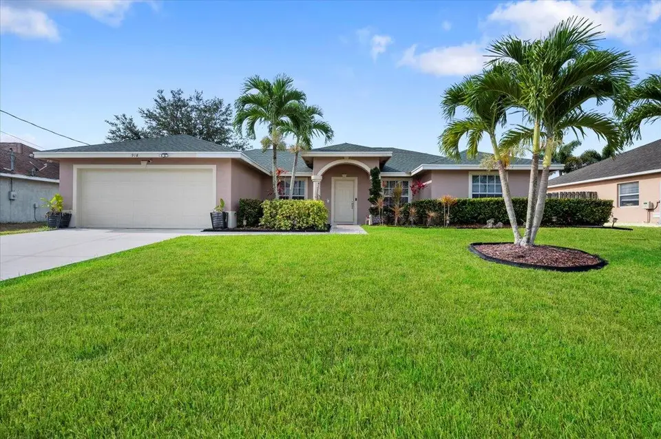 918 SW JEREMKO Avenue, Port St. Lucie, FL 34953