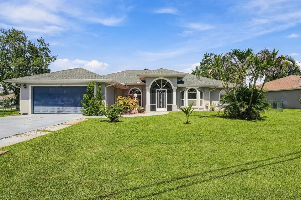 2801 SE Hutchings Avenue, Port St. Lucie, FL 34952