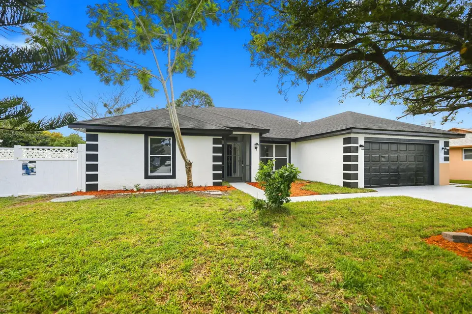942 SW JOHN MACCORMACK Terrace, Port St. Lucie, FL 34953