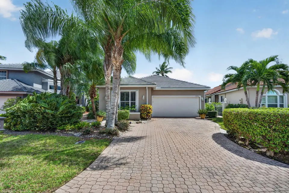 17220 Hampton Boulevard, Boca Raton, FL 33496