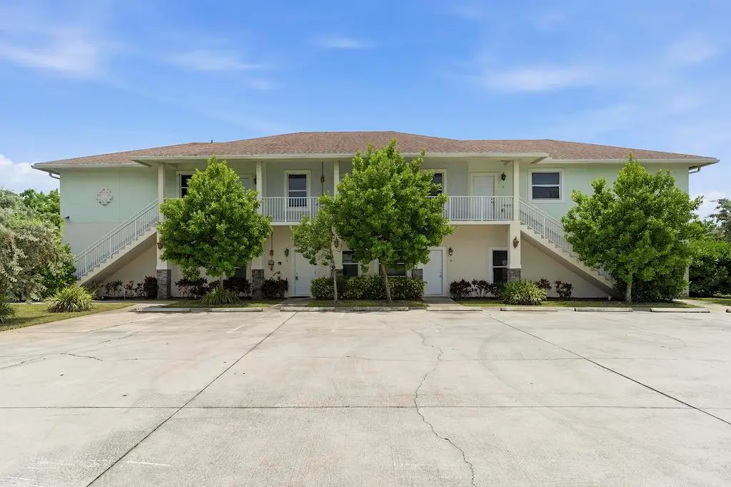 105 2nd St lake park - - 479