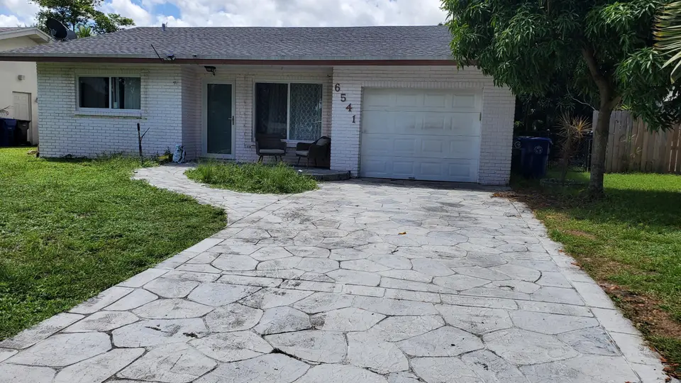 6541 NW 33RD Way, Fort Lauderdale, FL 33309