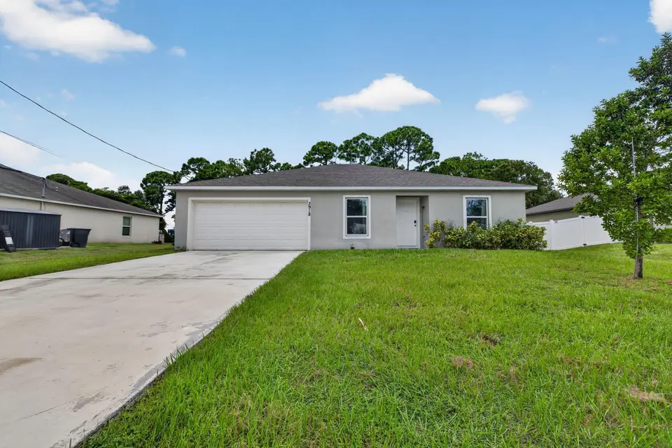 3918 SW BRUNSWICK Street, Port St. Lucie, FL 34953