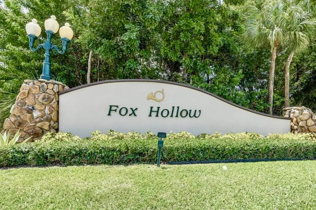 Fox HollowEntrance