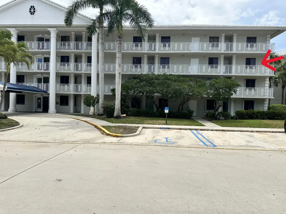 2761 VILLAGE Boulevard 306, West Palm Beach, FL 33409