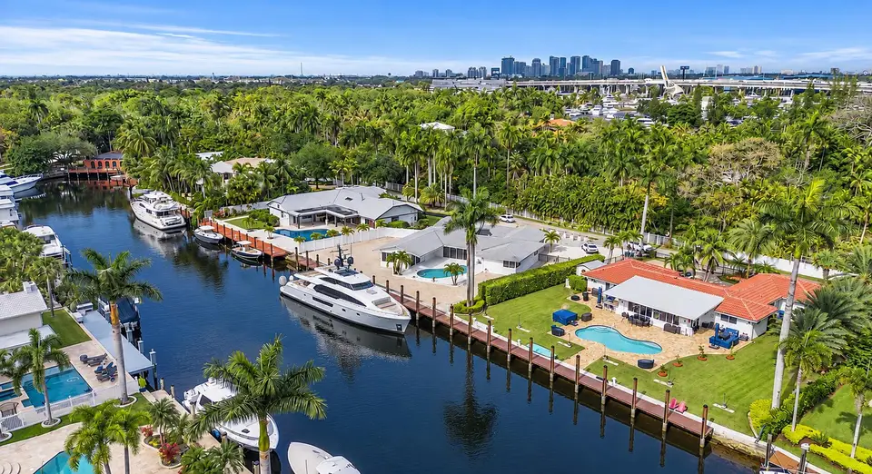 2341 SW 26th Avenue, Fort Lauderdale, FL 33312