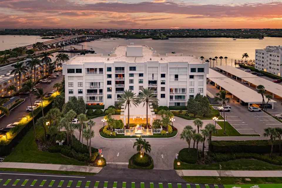 2860 S Ocean Boulevard Unit 512, Palm Beach, FL 33480