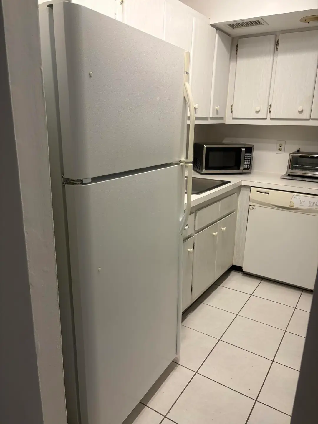 2400 NE 33rd Avenue 202, Fort Lauderdale, FL 33305