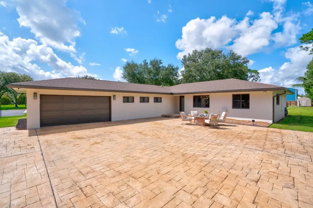 5139 1st Road-52