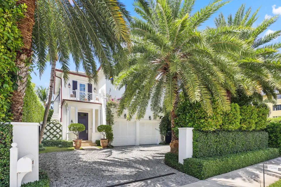 308 COCOANUT Row, Palm Beach, FL 33480