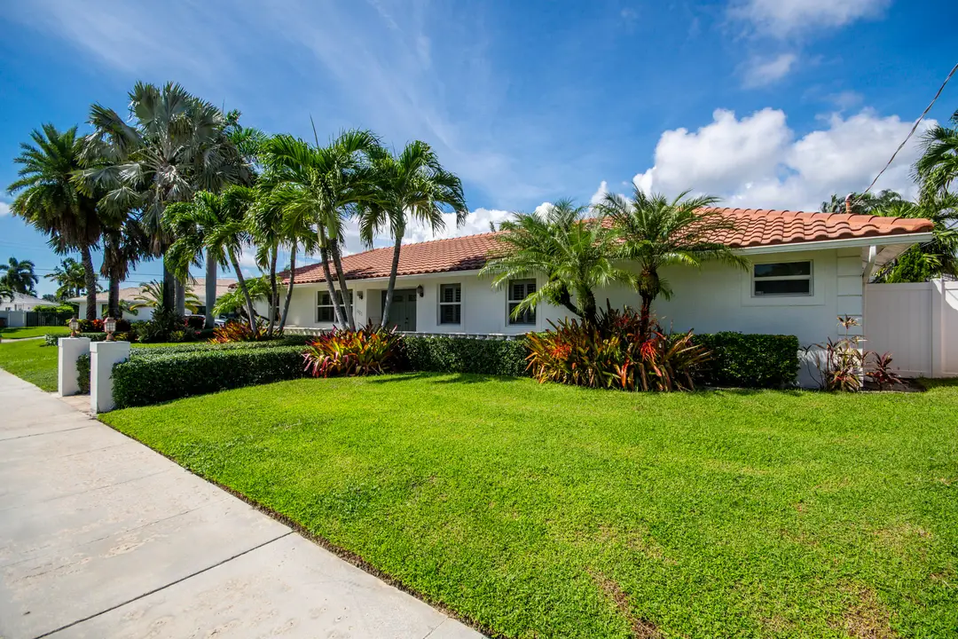 1123 SE 14th Avenue, Deerfield Beach, FL 33441