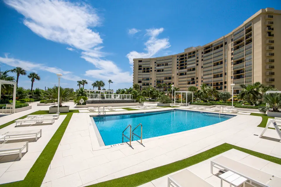 200 Ocean Trail Way 209, Jupiter, FL 33477