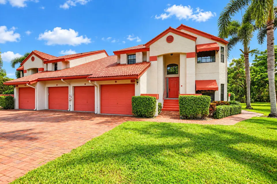 7864 LEXINGTON CLUB Boulevard D, Delray Beach, FL 33446