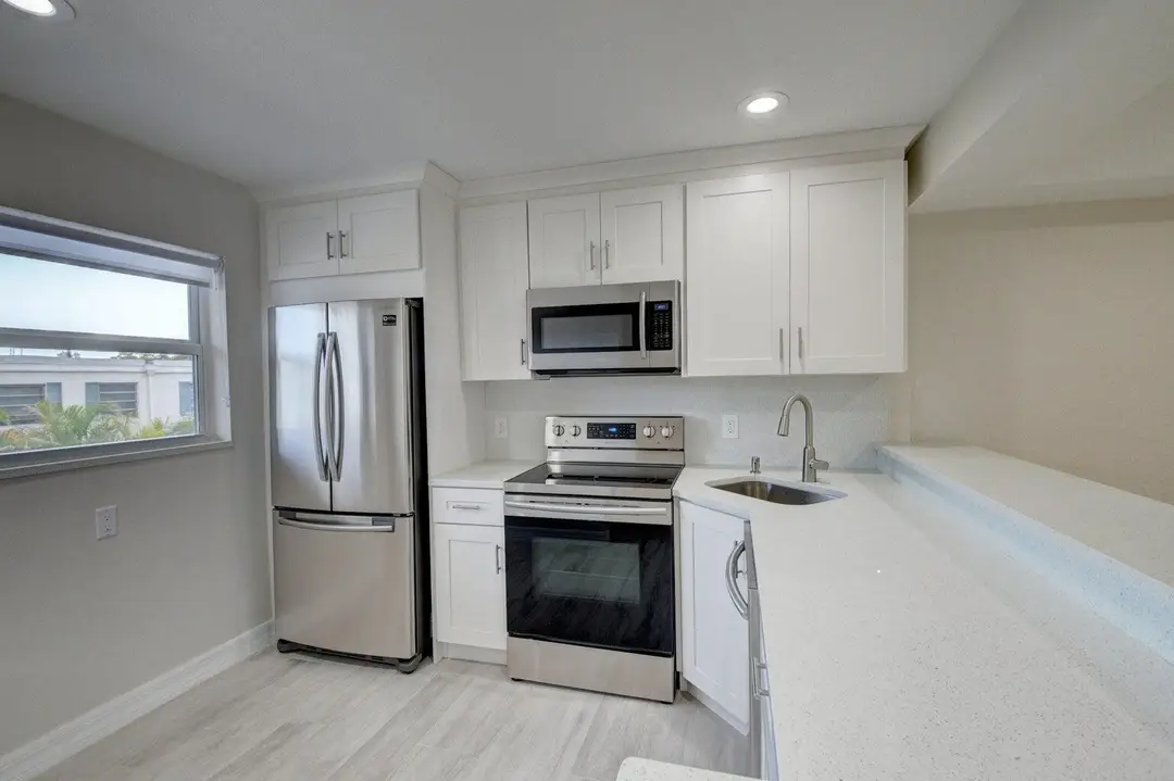 398 W Camino Real 2, Boca Raton, FL 33432