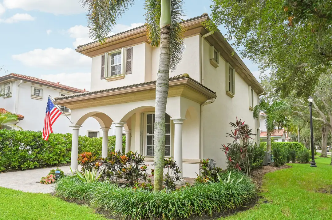 654 CASTLE Drive, Palm Beach Gardens, FL 33410