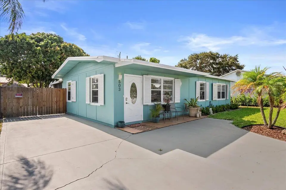 503 N PENNOCK Lane, Jupiter, FL 33458