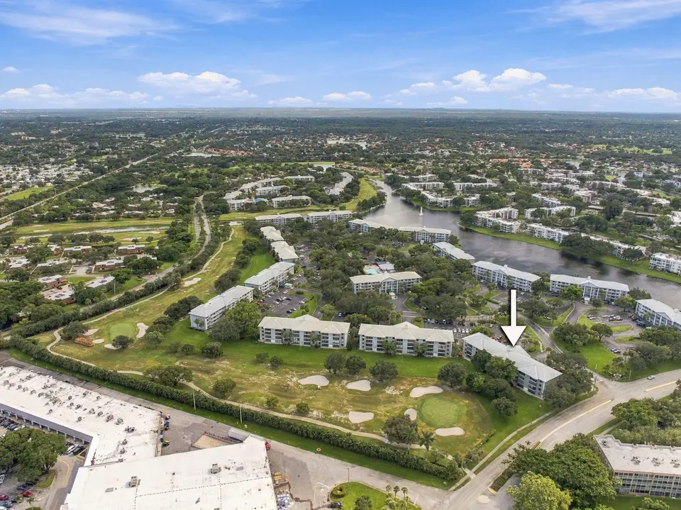 1502 WHITEHALL Drive 305, Davie, FL 33324