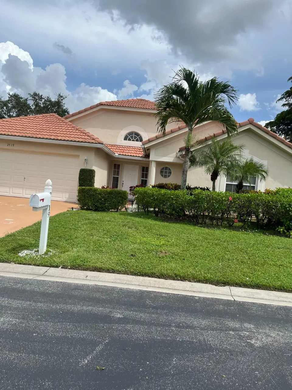 2519 EGRET LAKE Drive, Greenacres, FL 33413