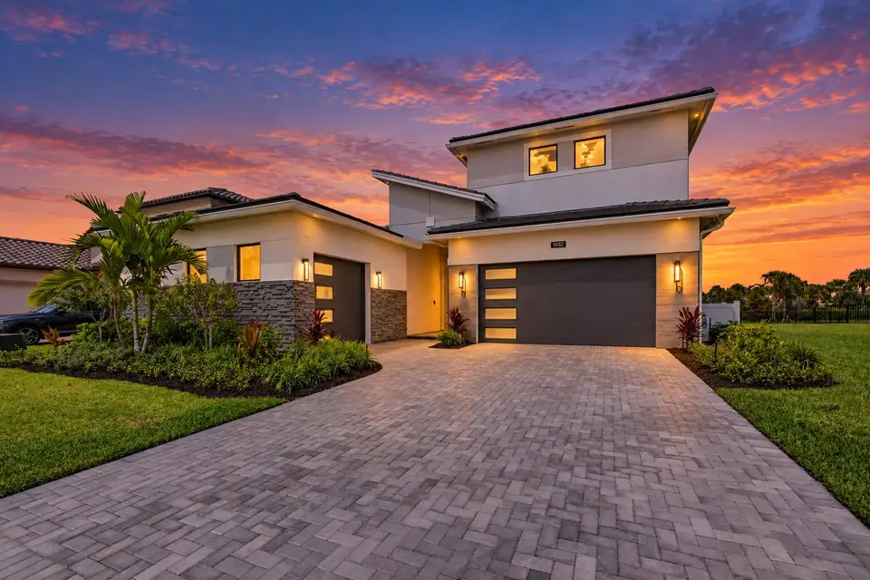 9582 St. Germain Drive, Palm Beach Gardens, FL 33412