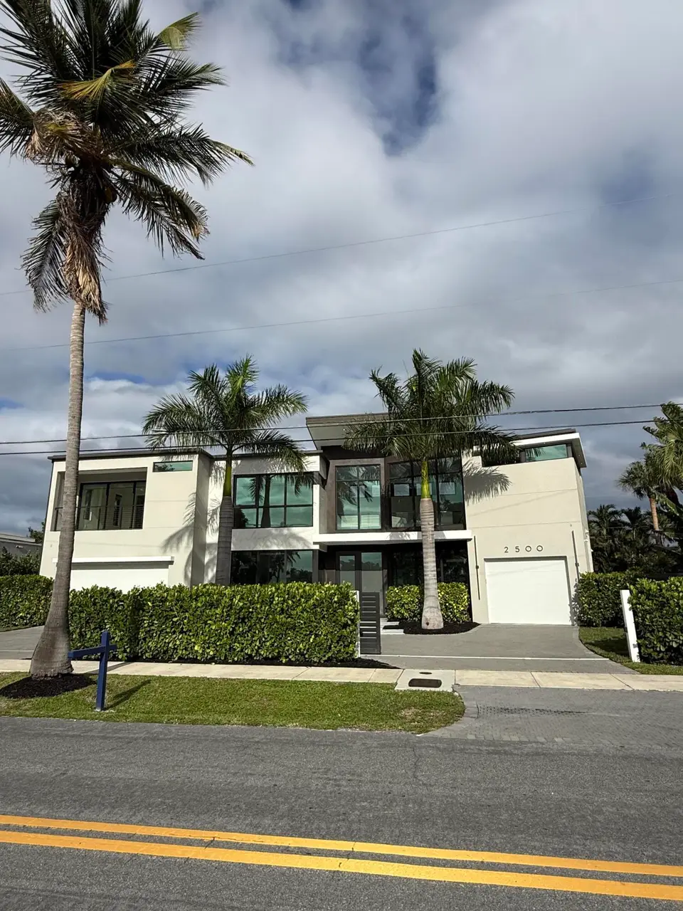 2500 Middle River Drive, Fort Lauderdale, FL 33305