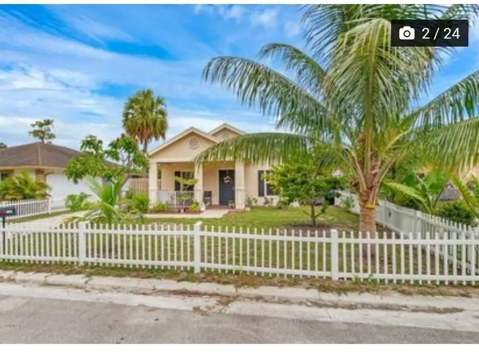 2957 SAGINAW Avenue, Westgate, FL 33409