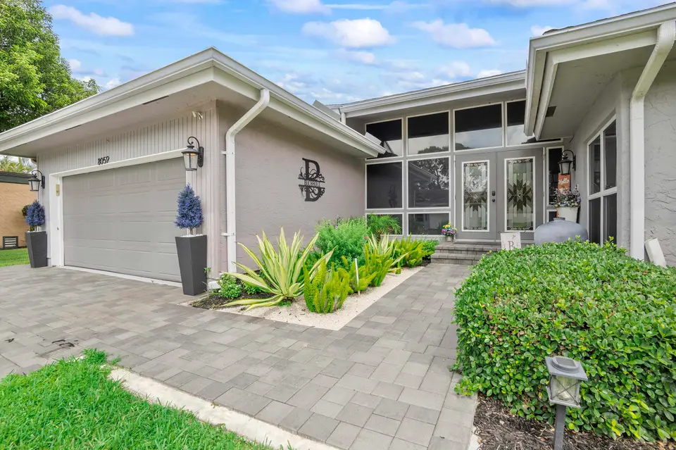 8059 BUTTONWOOD Circle, Tamarac, FL 33321