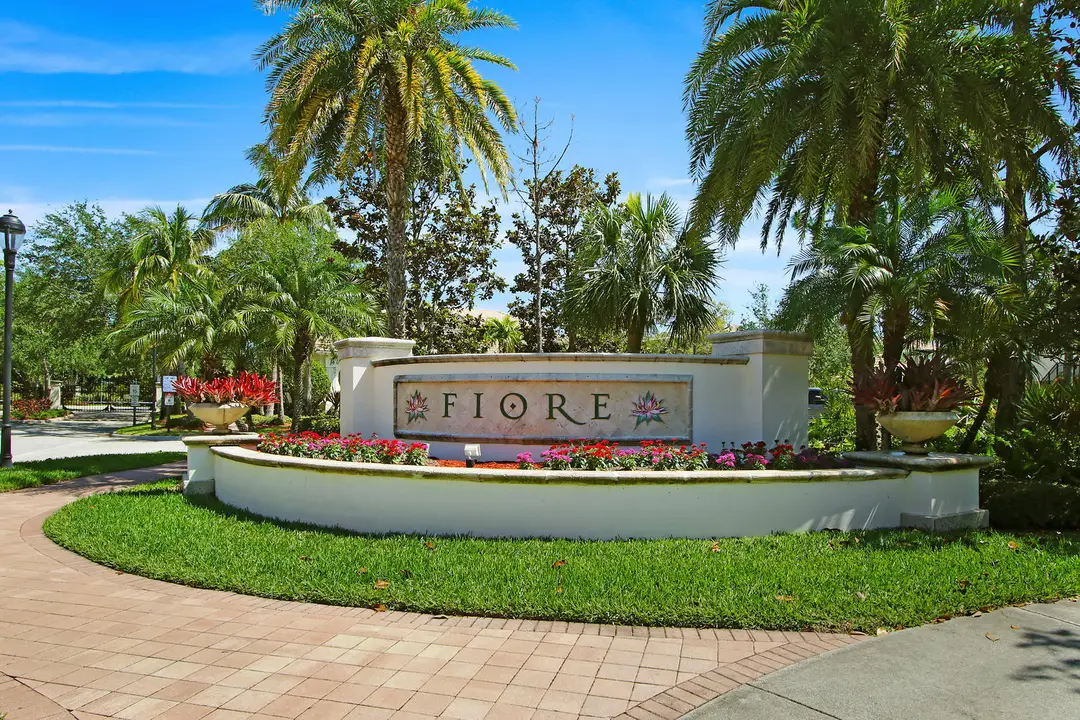 4308 Myrtlewood Circle E, Palm Beach Gardens, FL 33418