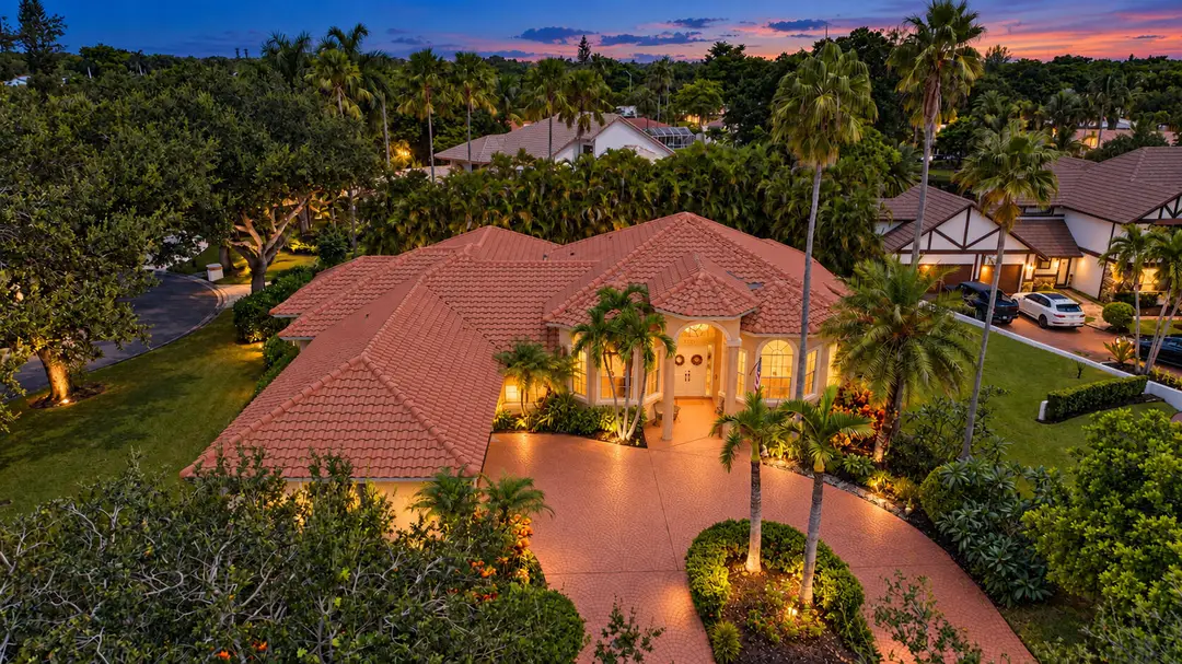 10240 Vestal Ct
