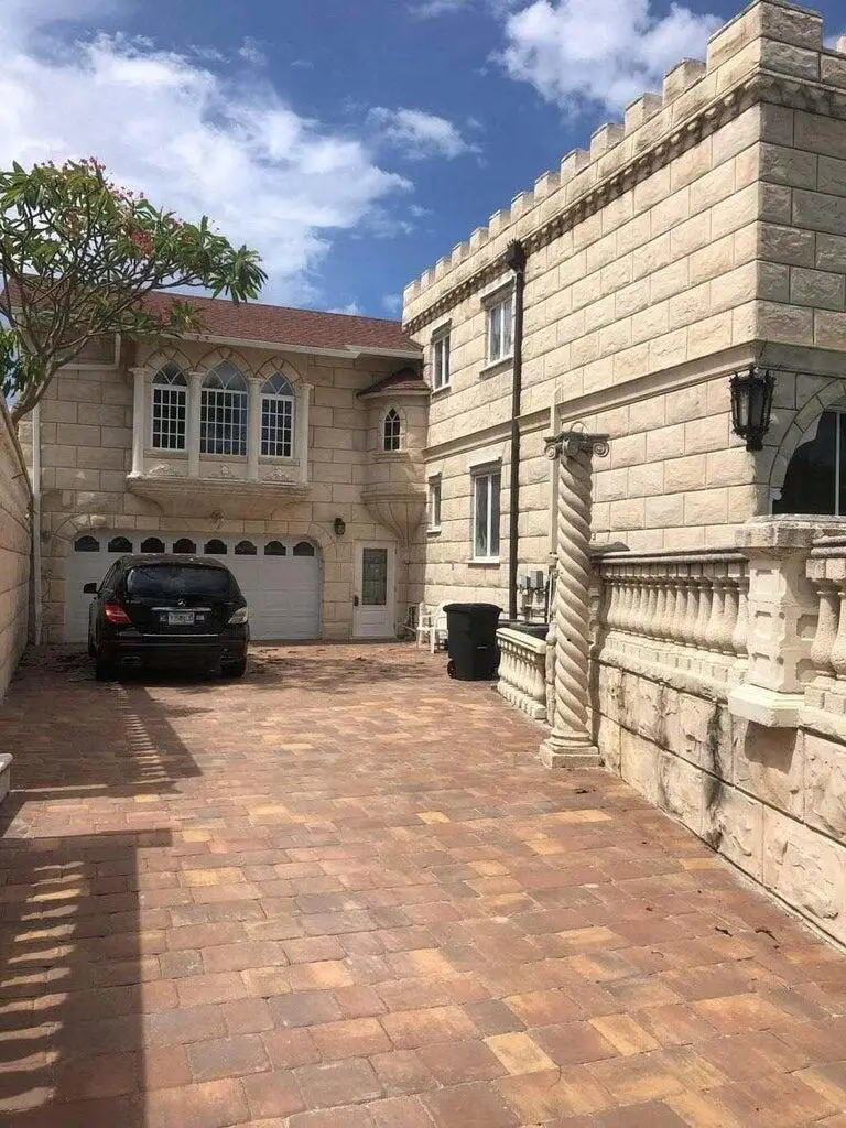 301 Ocean Drive, Juno Beach, FL 33408