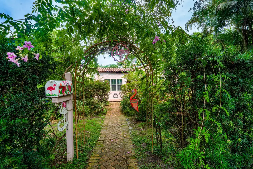 703 Sunset Road, West Palm Beach, FL 33401