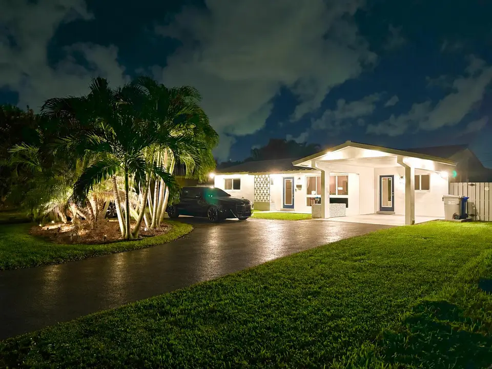 613 NE 25TH Avenue, Pompano Beach, FL 33062