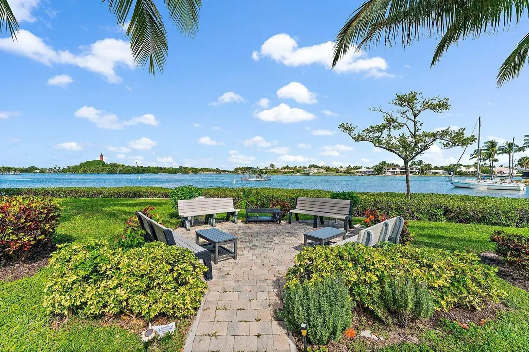 Gail Photo 47