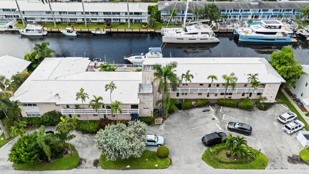 2824 NE 33rd Court 8, Fort Lauderdale, FL 33306