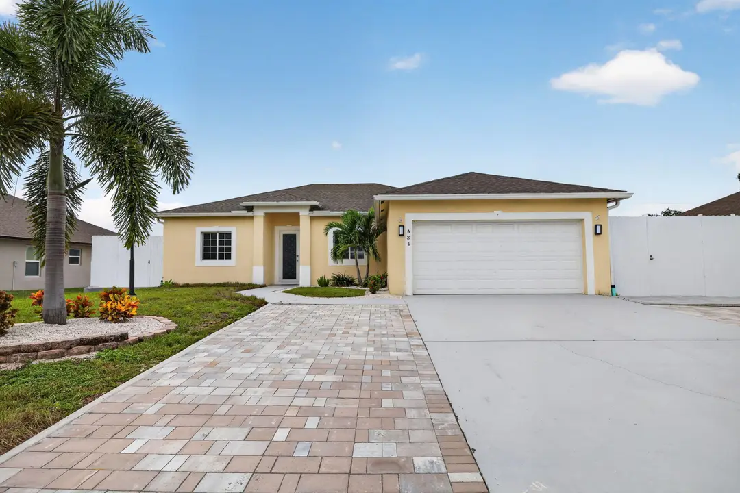 431 SW MOLLOY Street, Port St. Lucie, FL 34984
