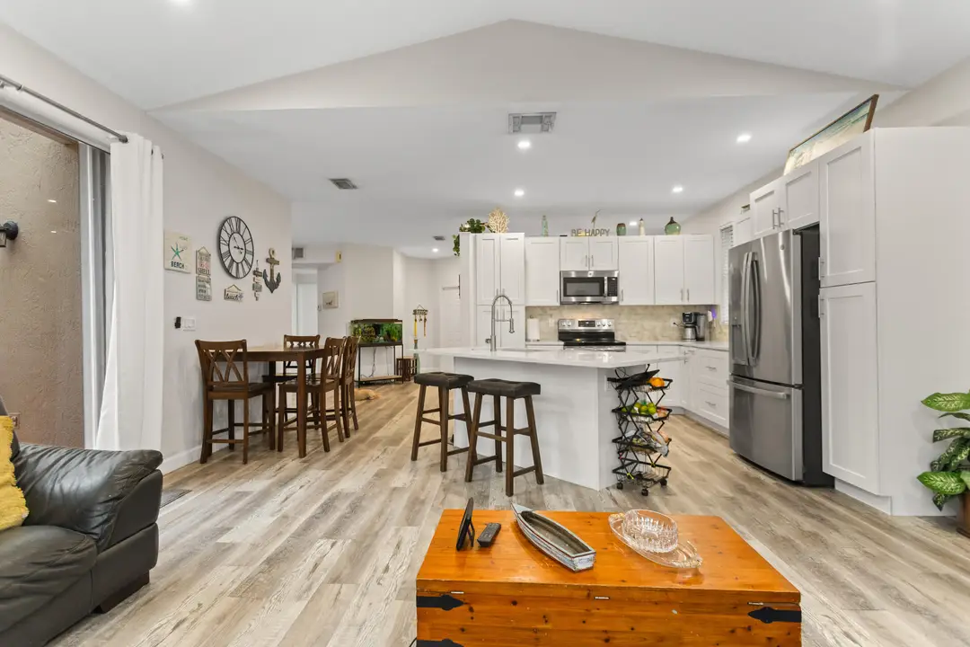 18413 NW 20th Street, Pembroke Pines, FL 33029