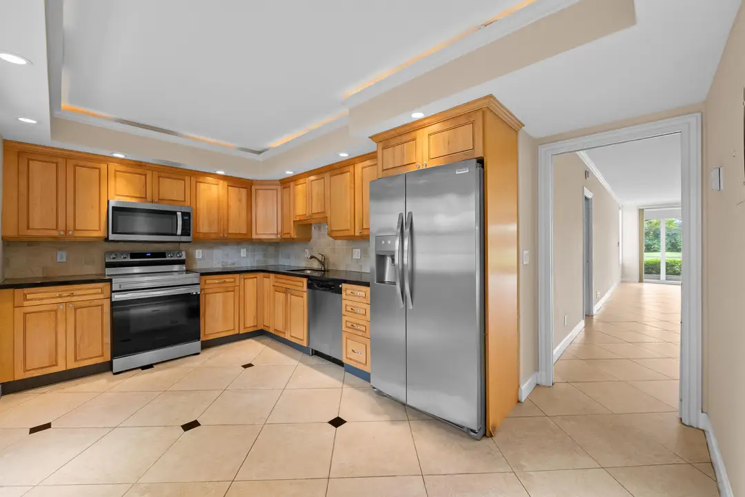 4000 CYPRESS GROVE Way 103, Pompano Beach, FL 33069