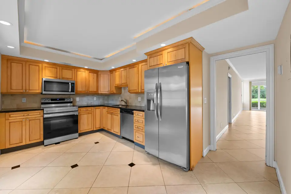 4000 CYPRESS GROVE Way 103, Pompano Beach, FL 33069